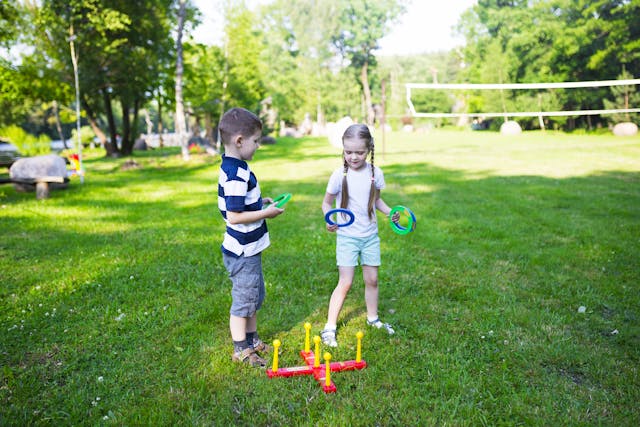 Ring toss game