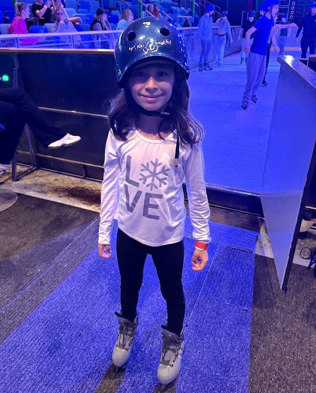 Melissas daughter ready to skate