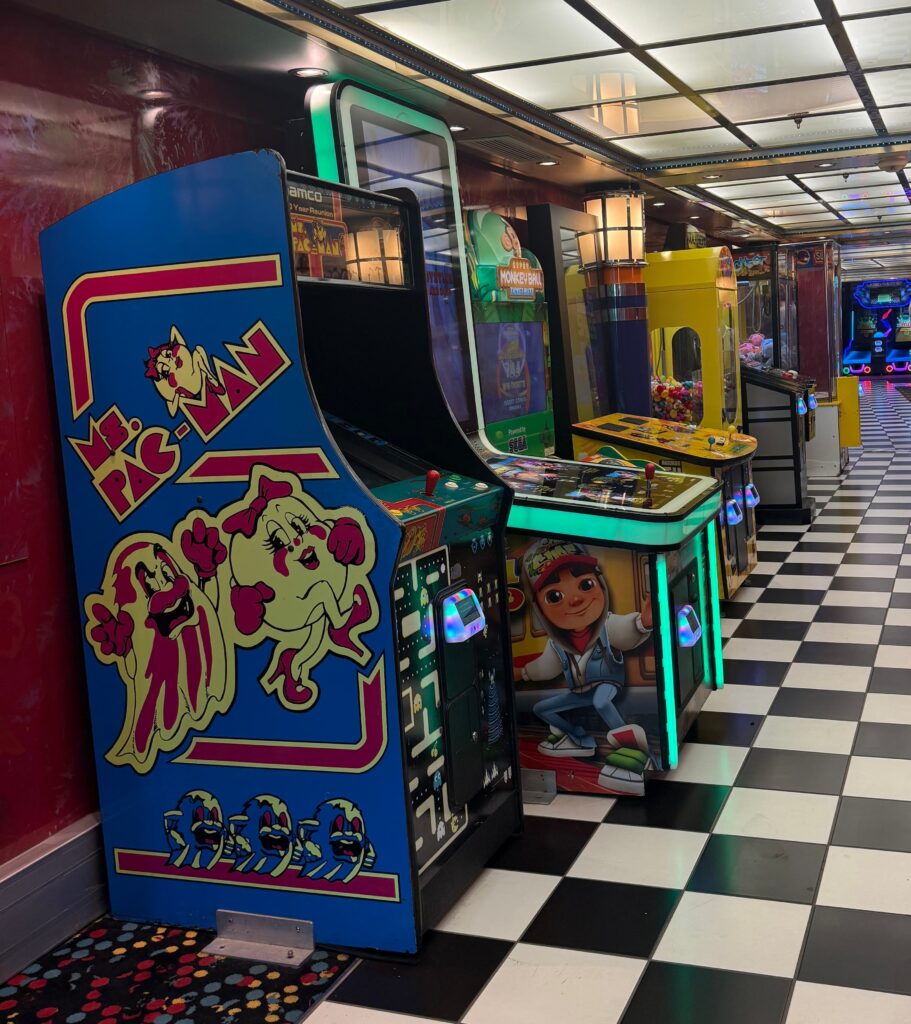 Cruise arcade