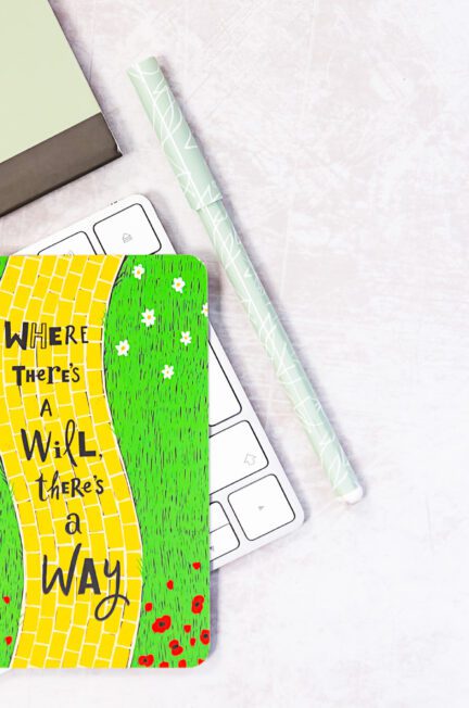 A positive quote on a keyboard